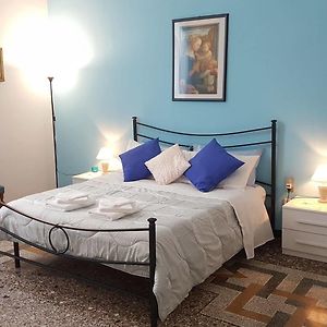 Camera con letto queen size